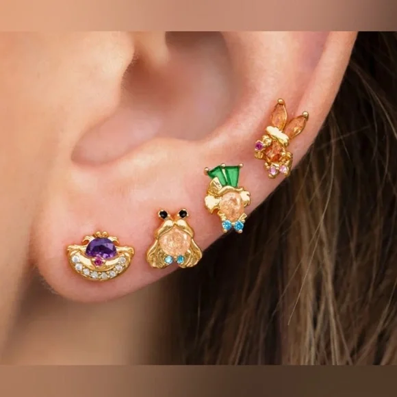 18K Gold Plated Disney Alice In Wonderland Theme Asymmetrical Stud Earrings - Picture 9 of 9